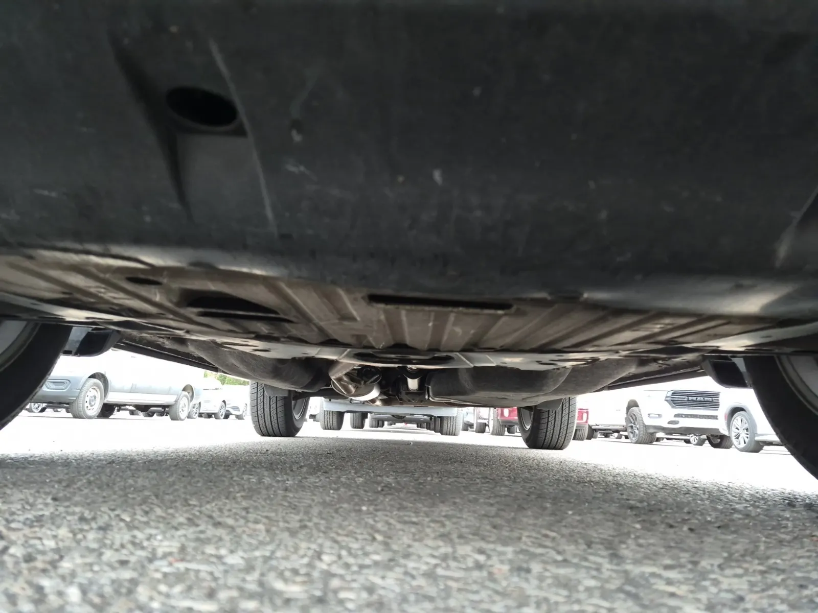Undercarriage - Front Photo