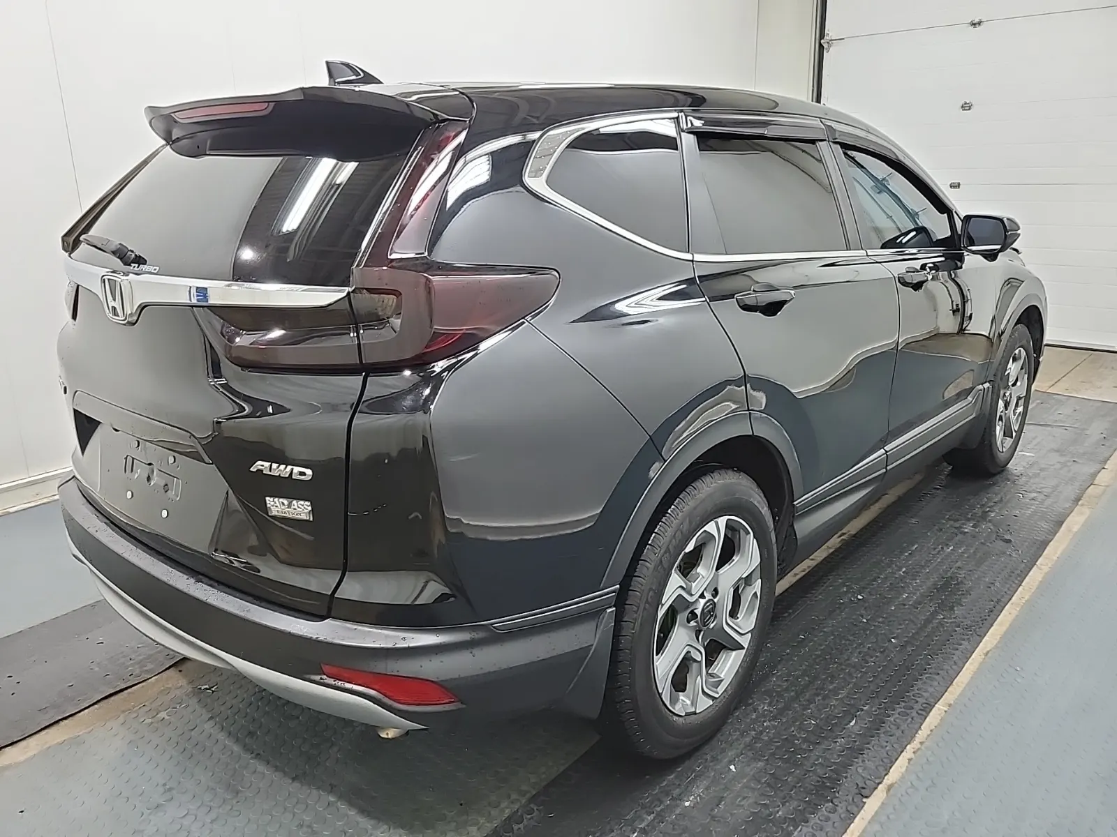 Passenger Rear 3/4 Photo