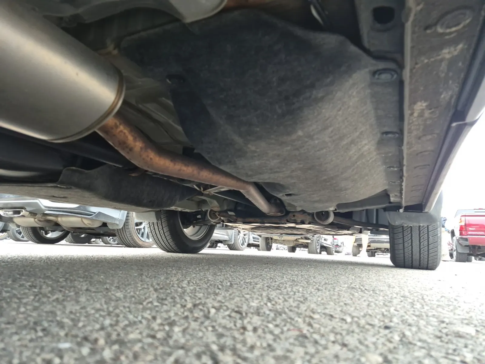 Undercarriage - Passenger Photo