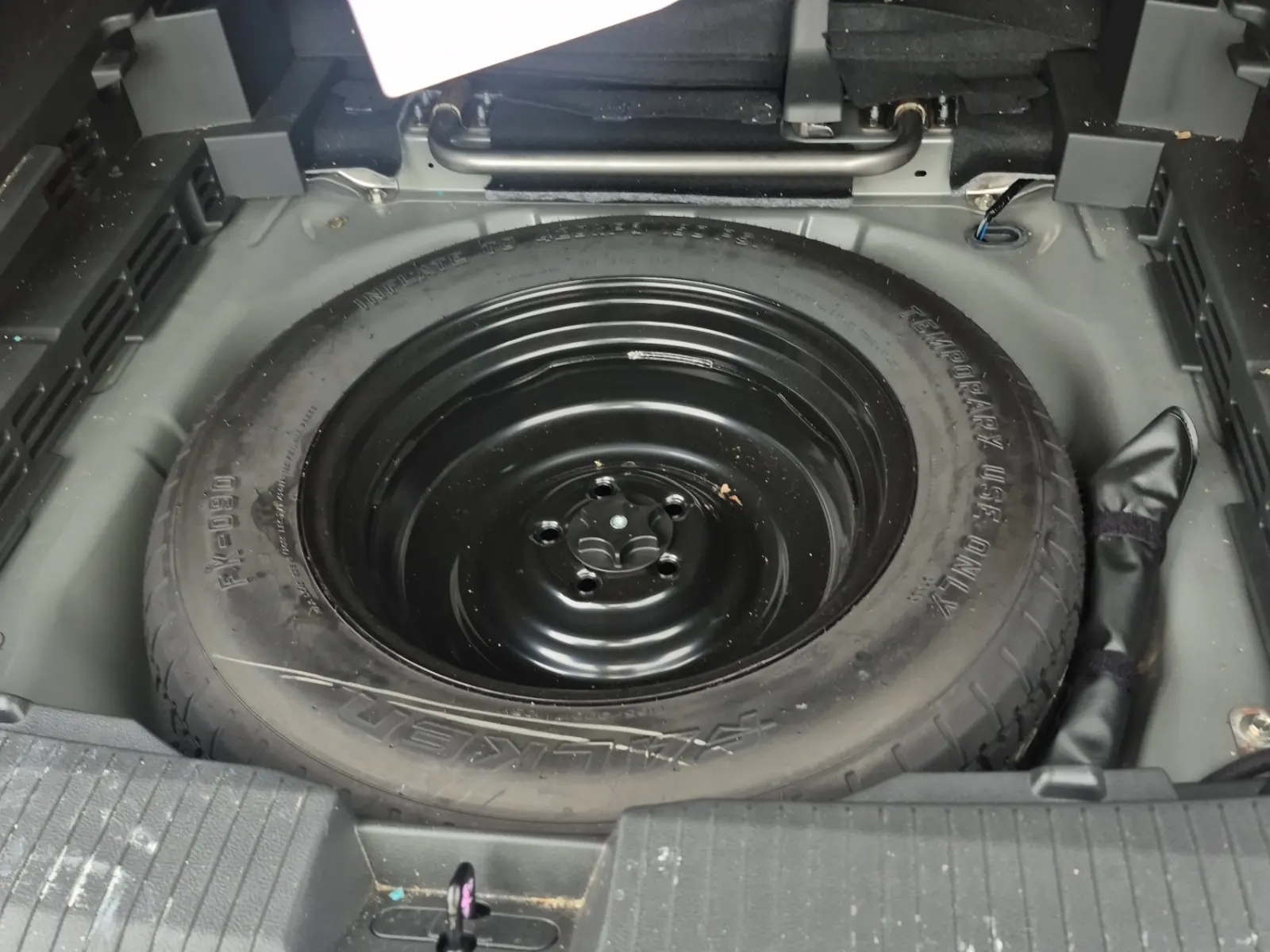 Spare Tire & Wheel Photo