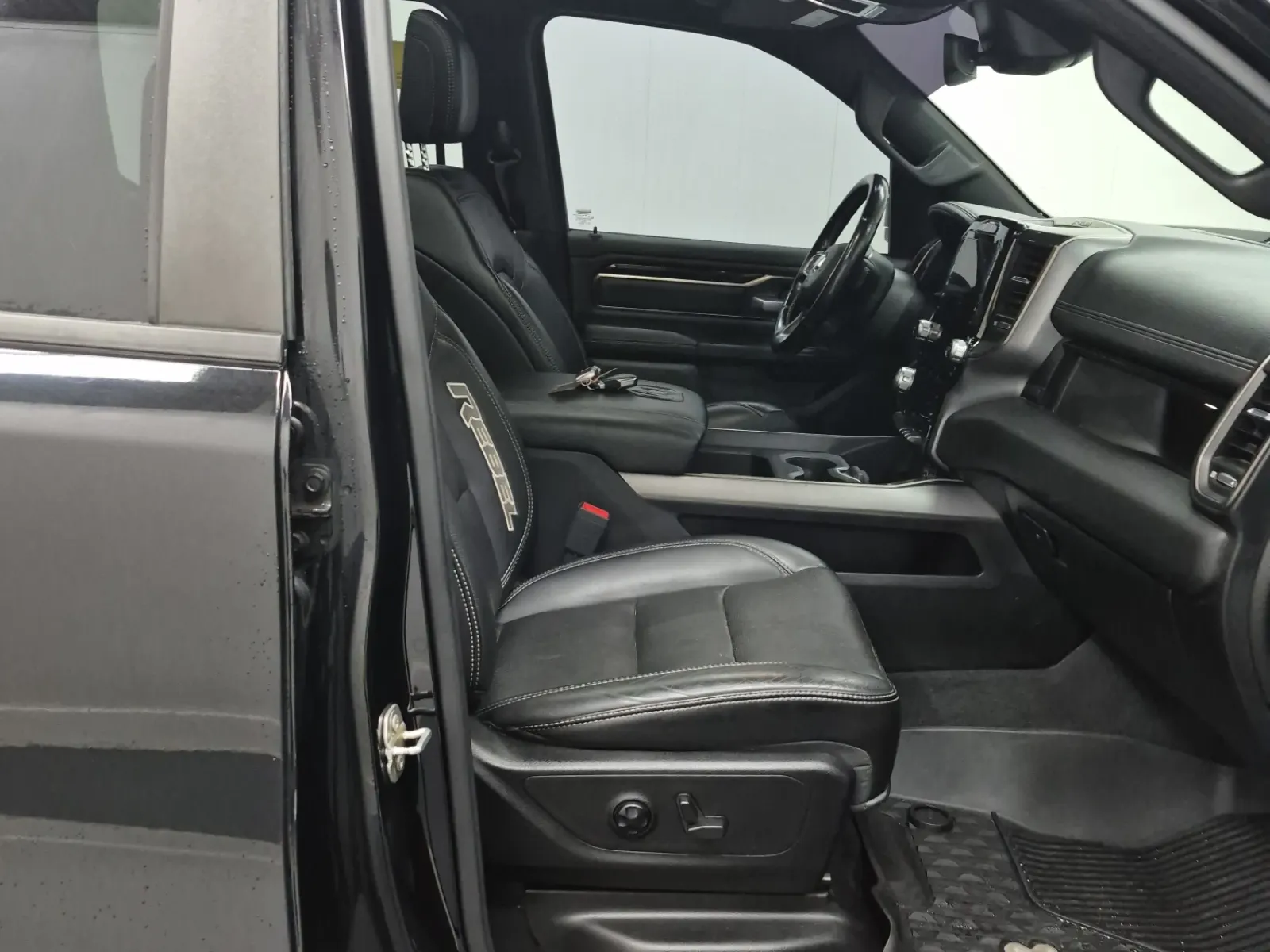 Right Side Interior Photo