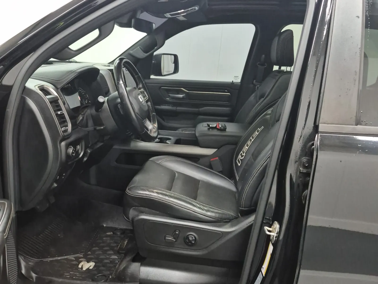 Front Interior Photo