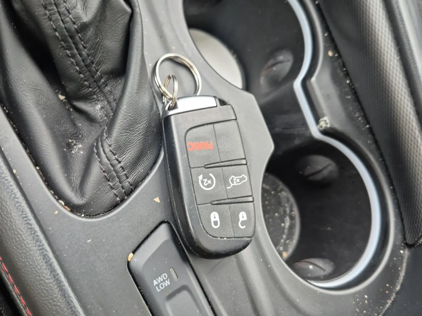 Keys/Fobs/Manual Photo