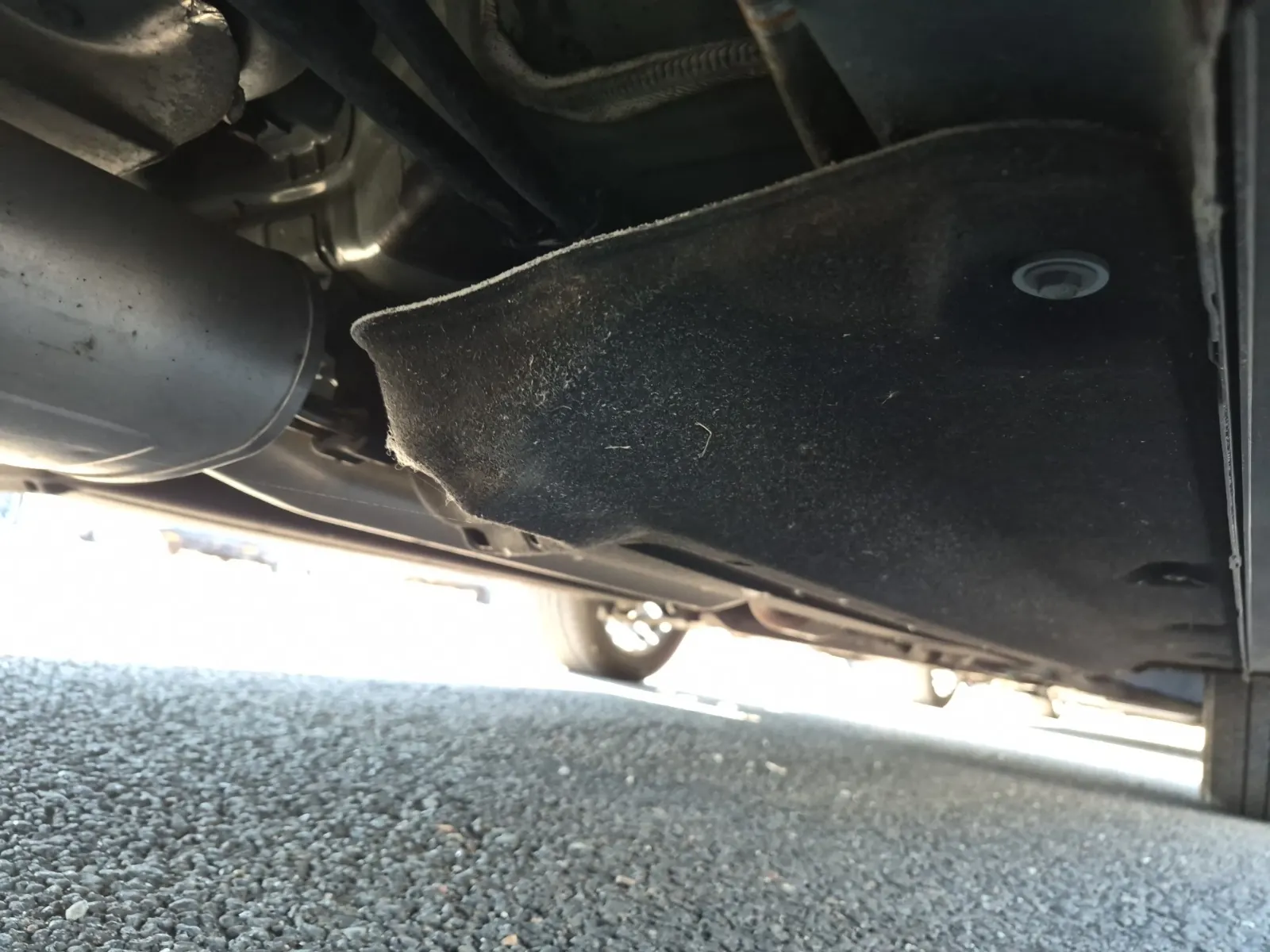 Undercarriage - Passenger Photo