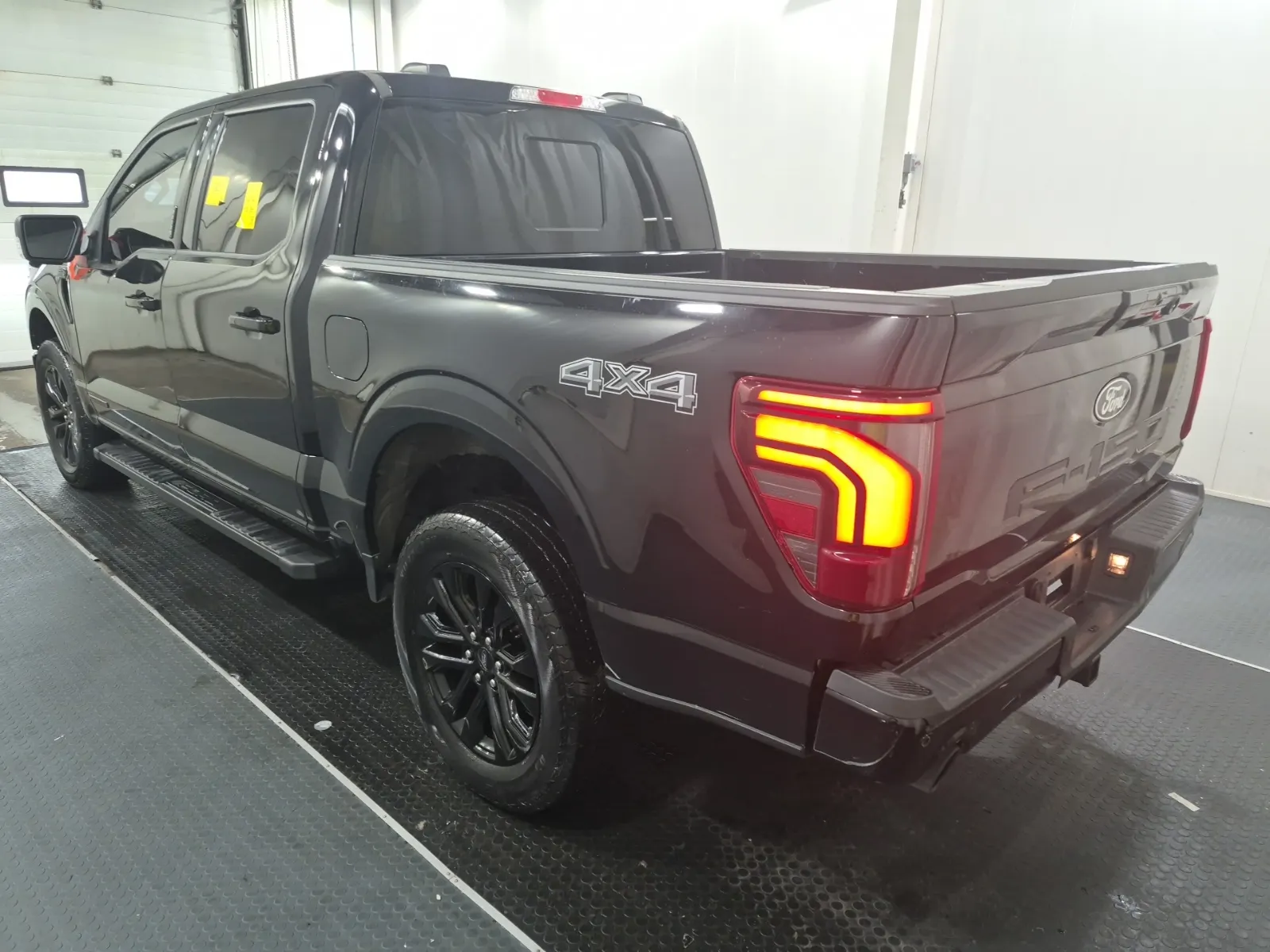 Driver Rear 3/4 Photo