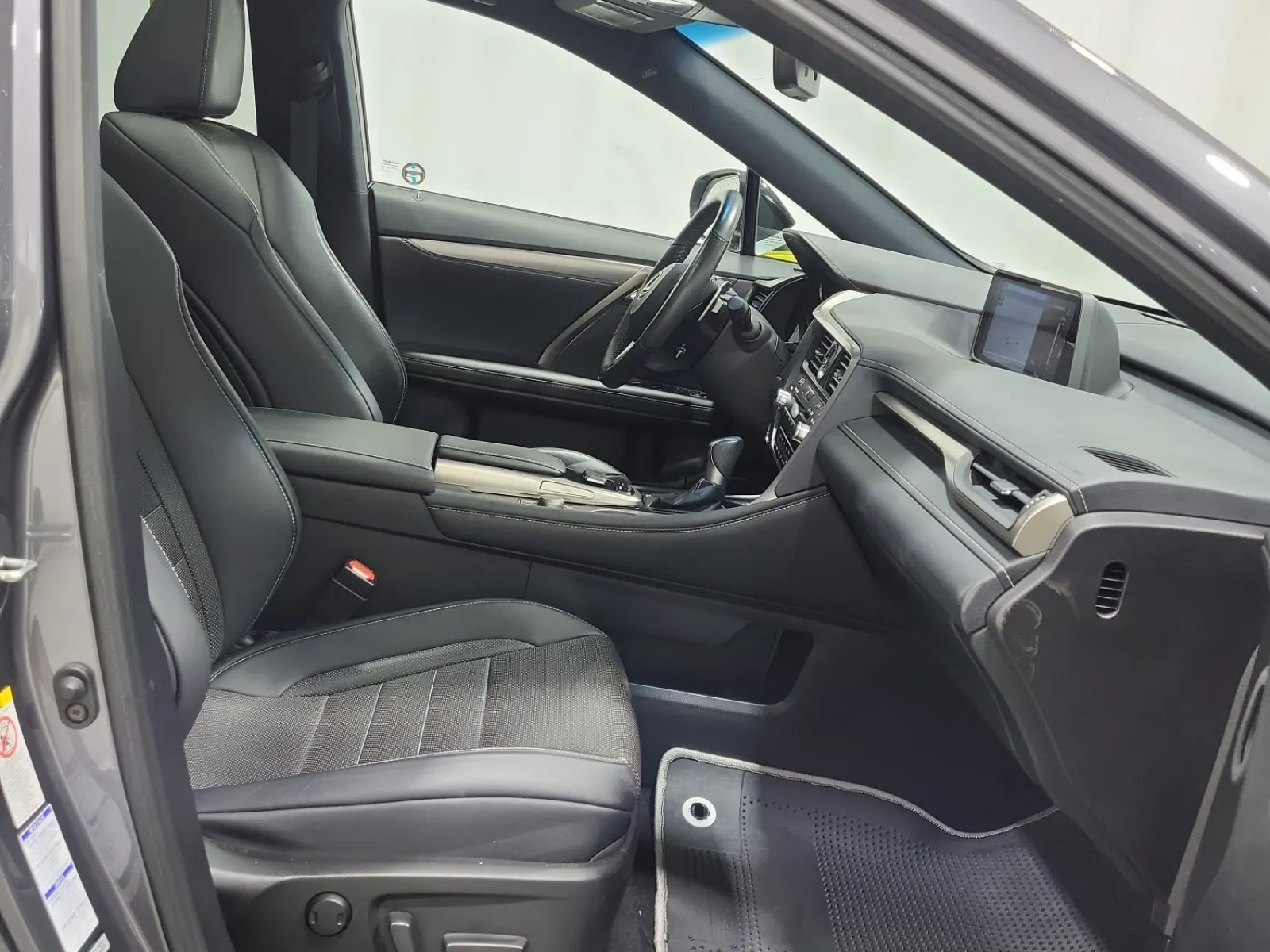 Right Side Interior Photo