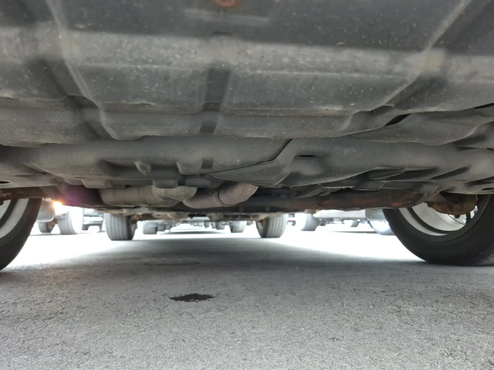 Undercarriage - Front Photo