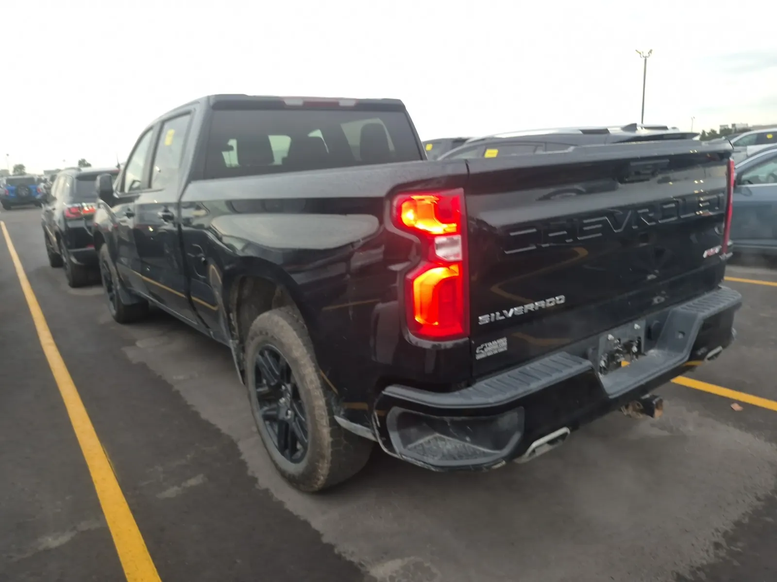 Driver Rear 3/4 Photo