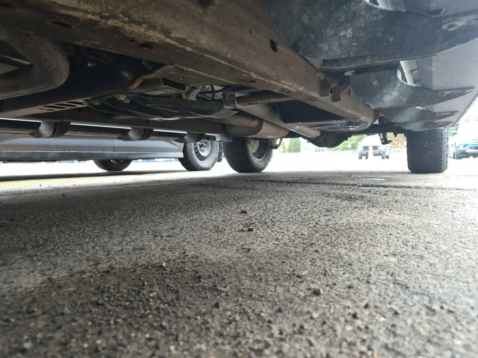 Undercarriage - Driver Photo