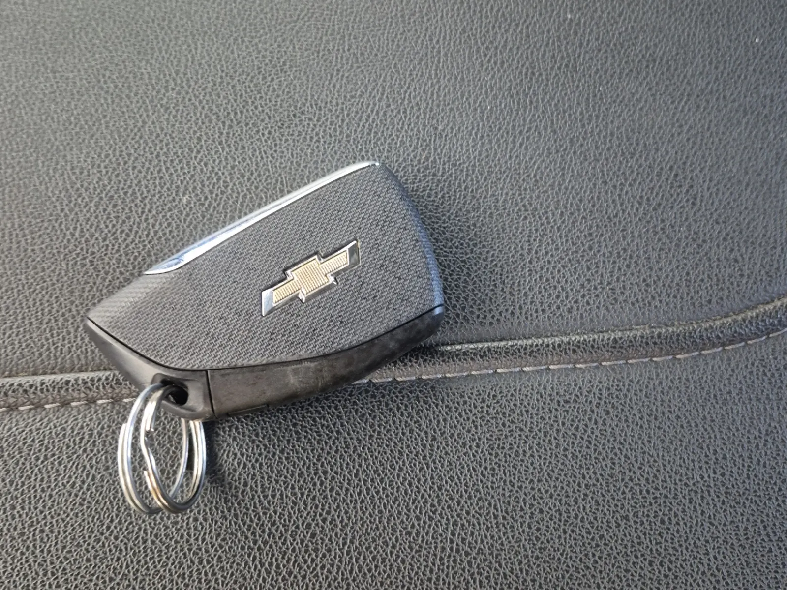 Keys/Fobs/Manual Photo