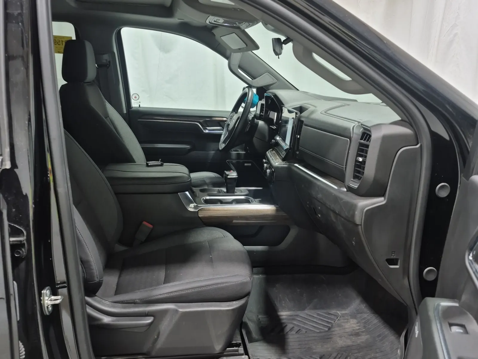 Right Side Interior Photo