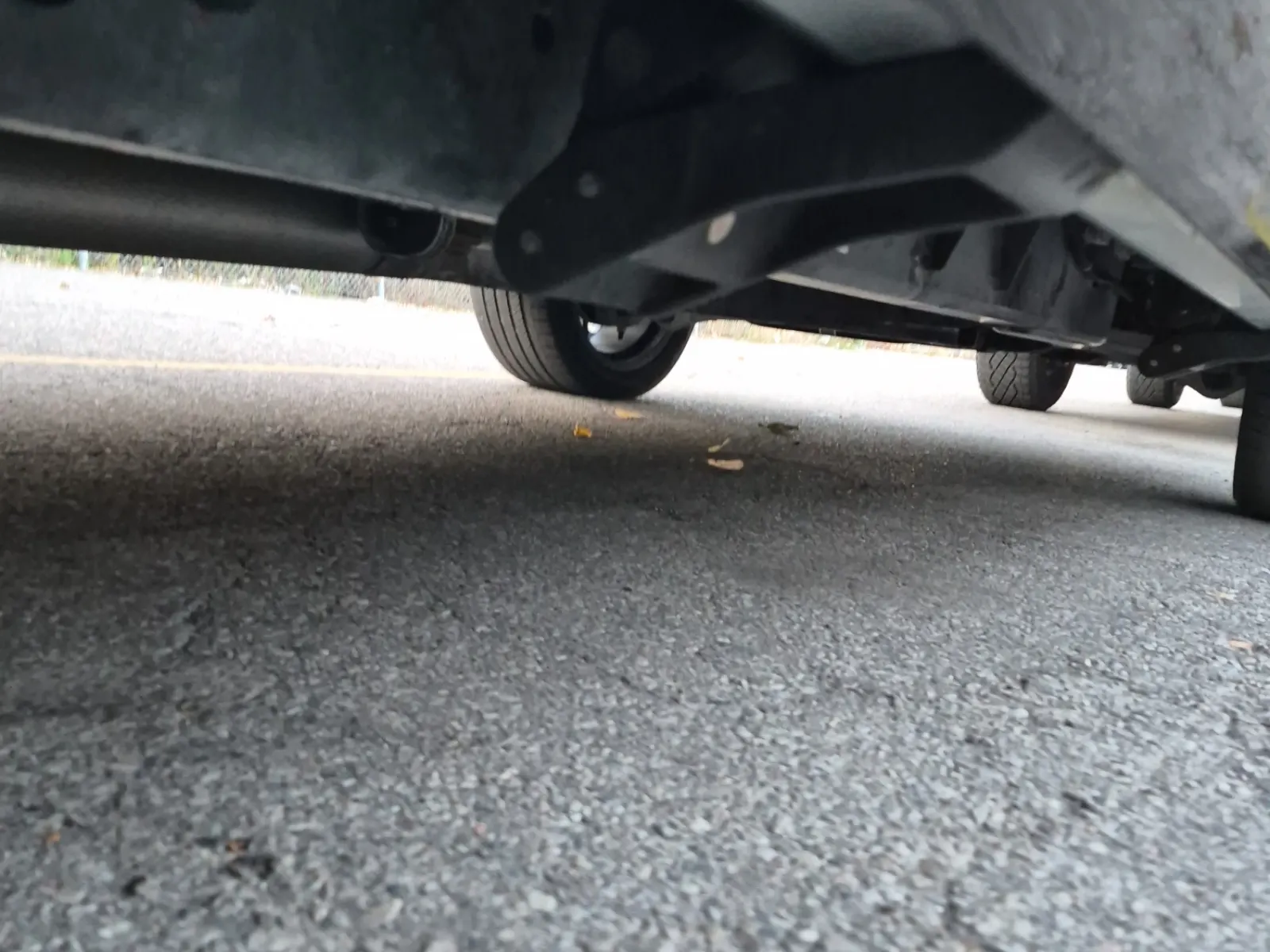 Undercarriage - Passenger Photo