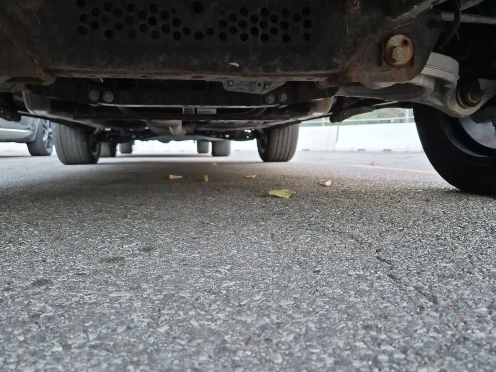 Undercarriage - Front Photo
