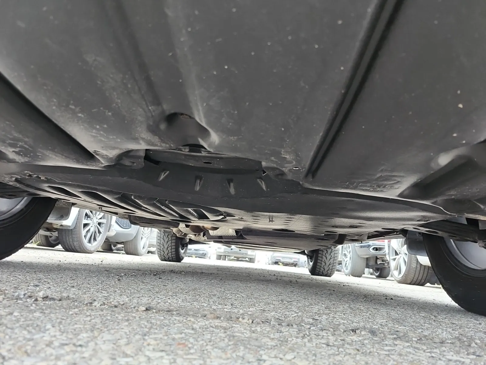 Undercarriage - Front Photo