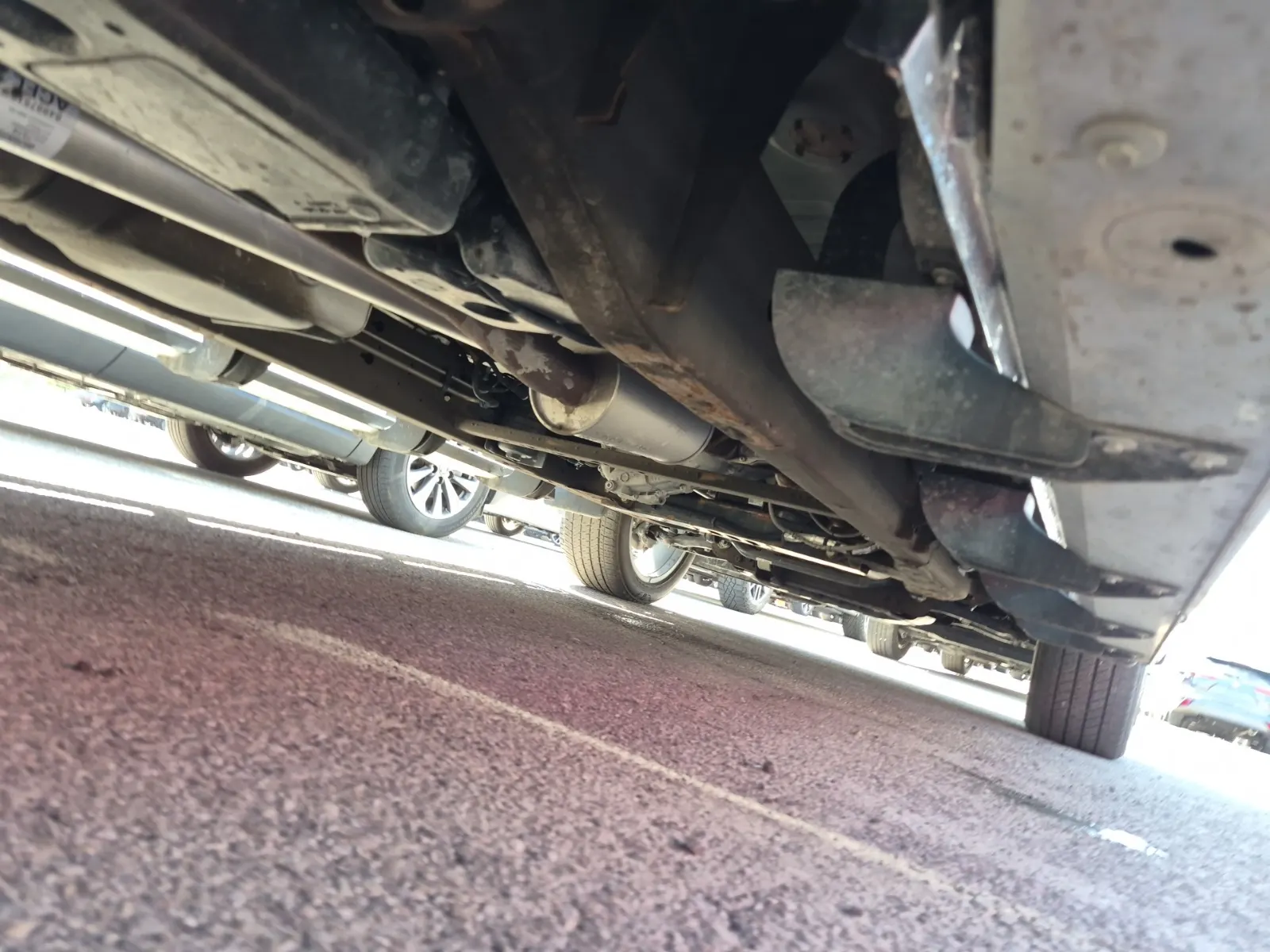 Undercarriage - Passenger Photo