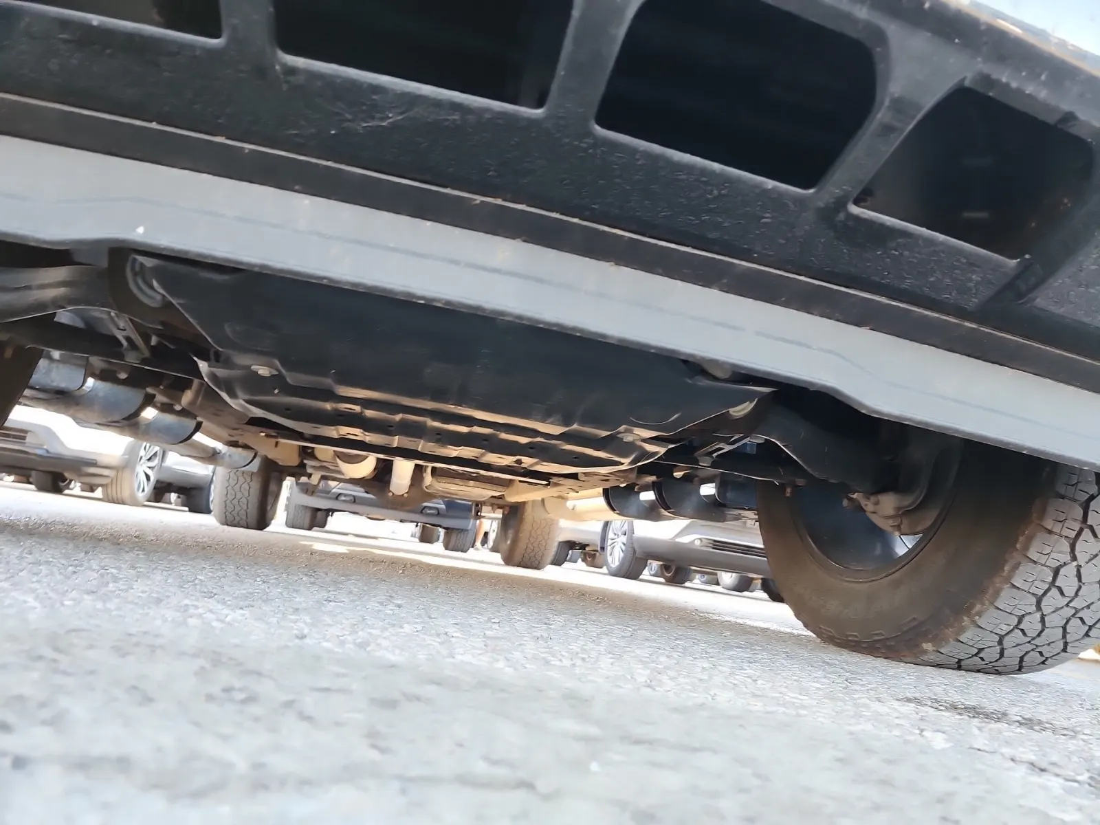 Undercarriage - Front Photo