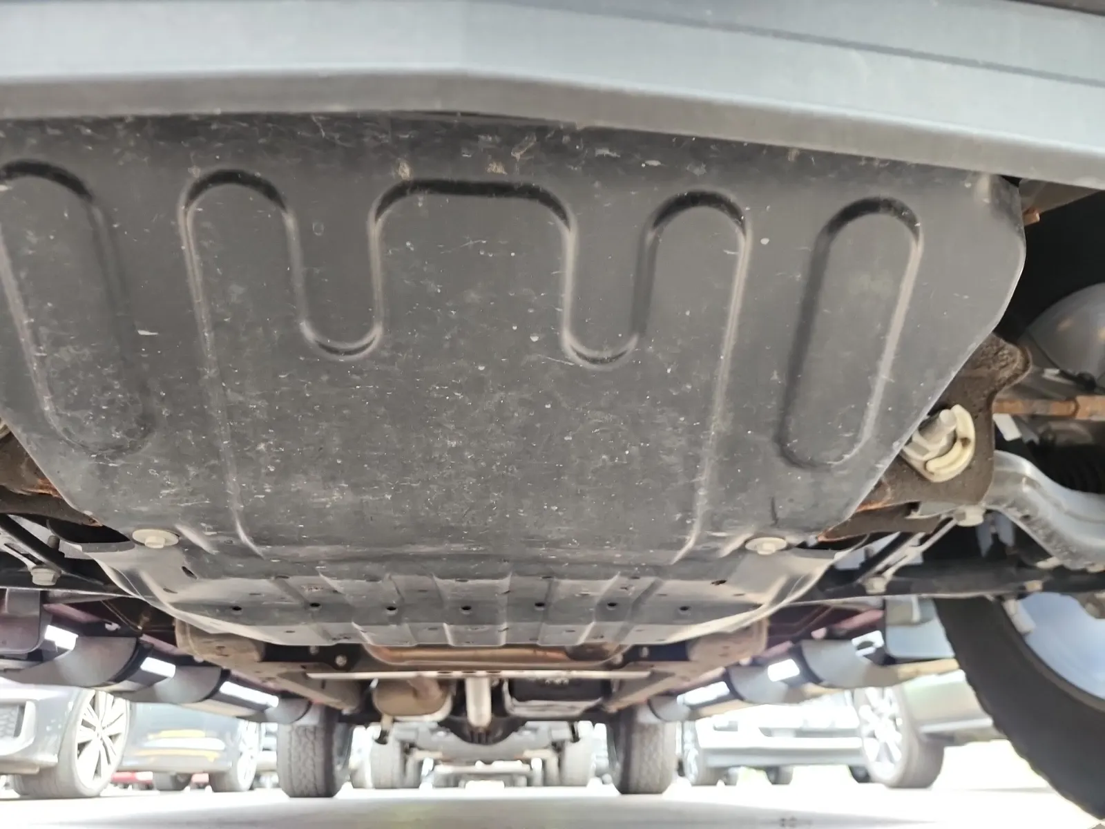 Undercarriage - Front Photo