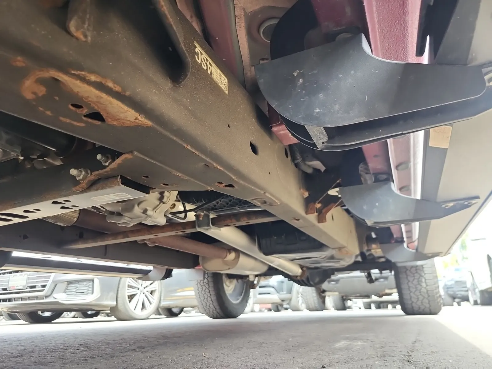 Undercarriage - Driver Photo