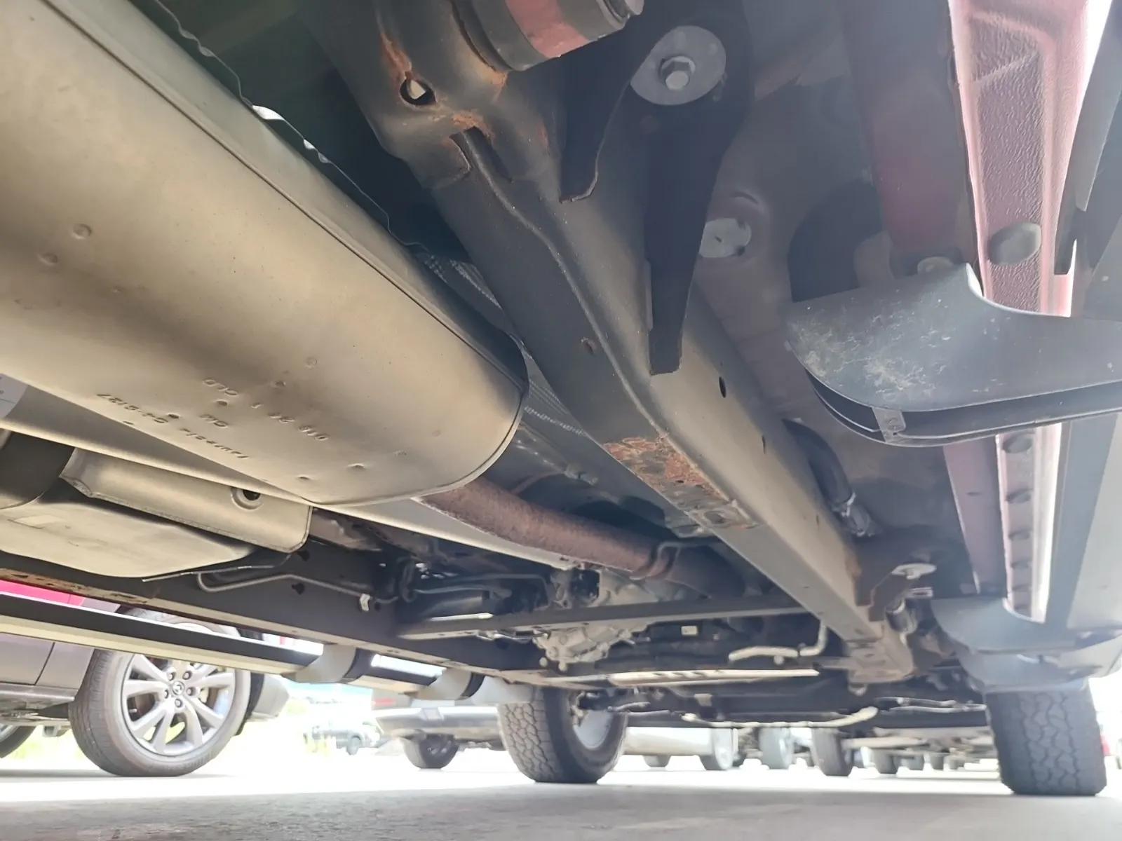 Undercarriage - Passenger Photo