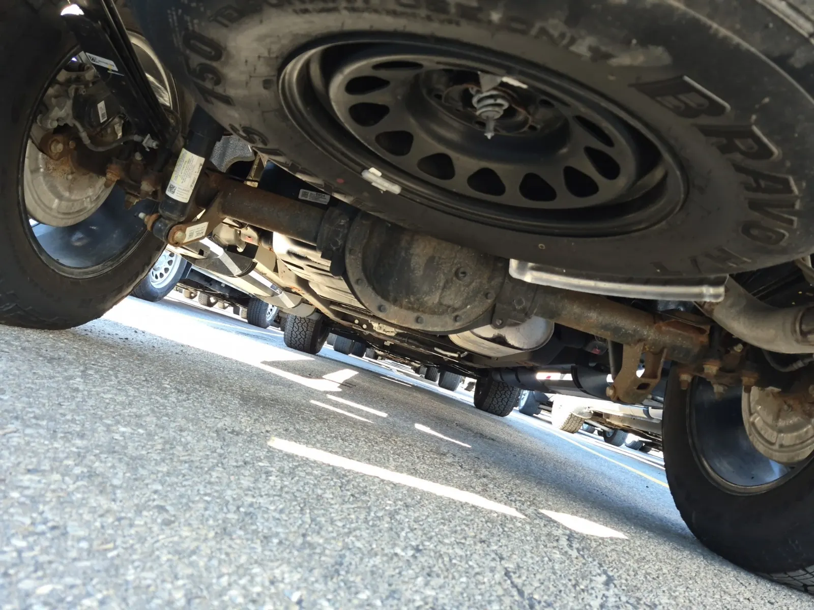 Undercarriage - Rear Photo