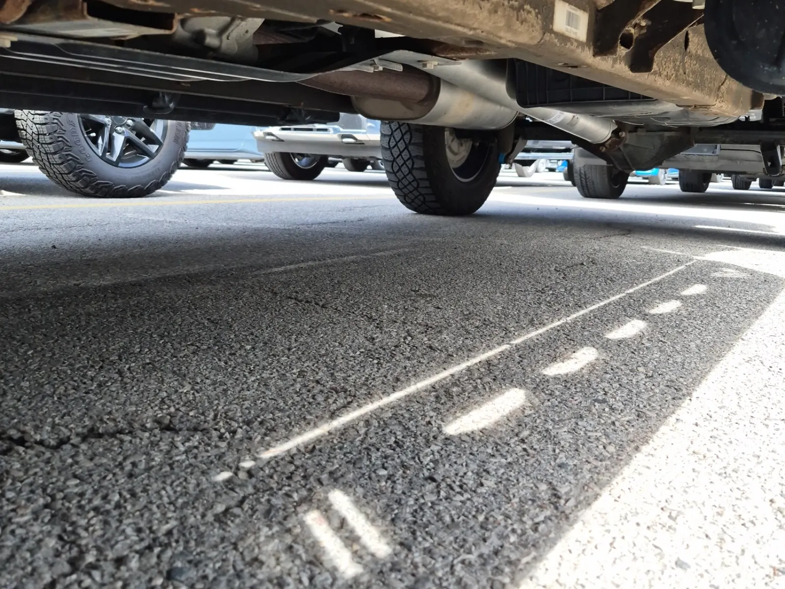Undercarriage - Driver Photo