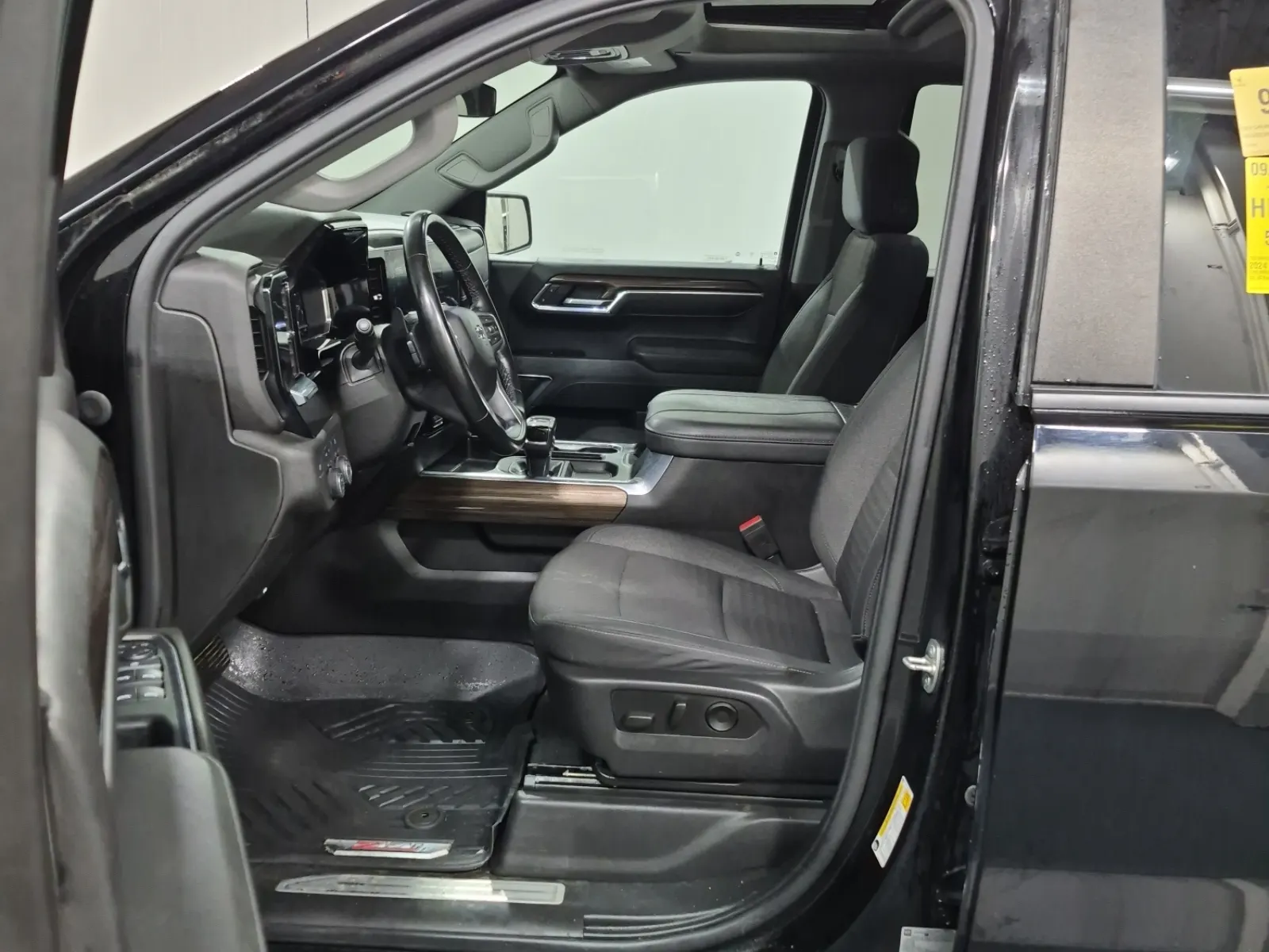Front Interior Photo