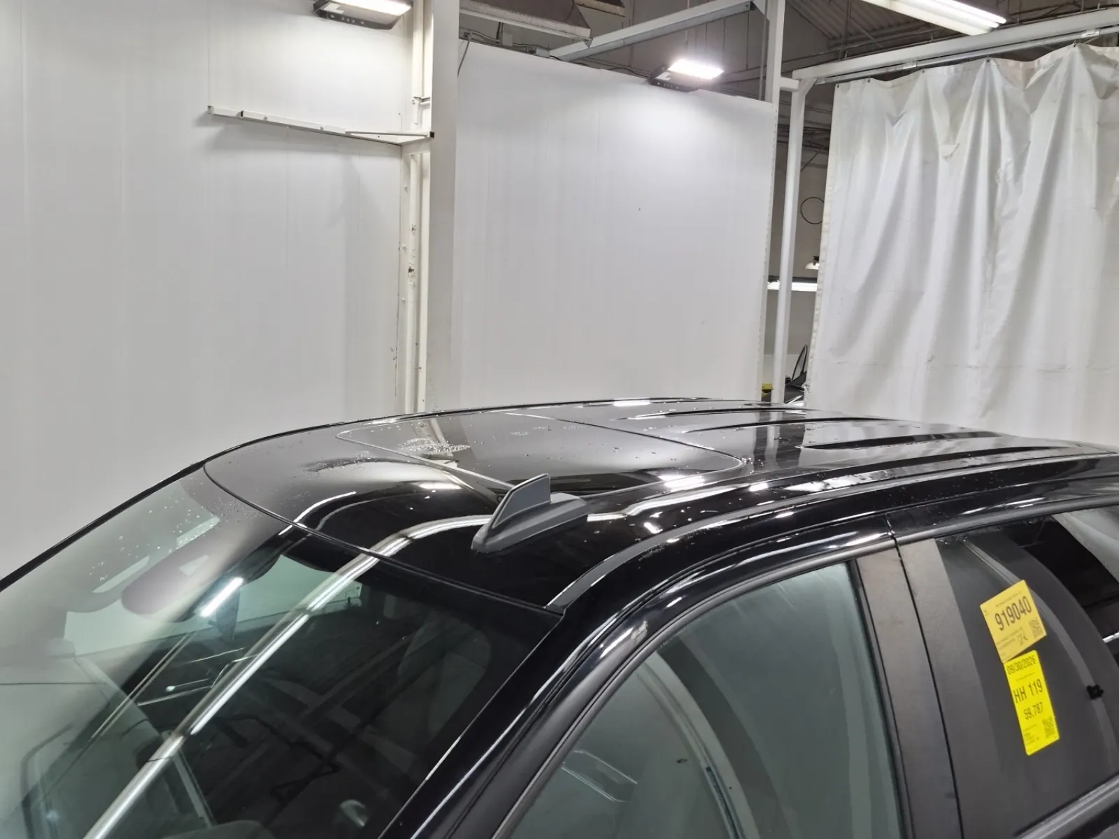 Exterior Roof Photo