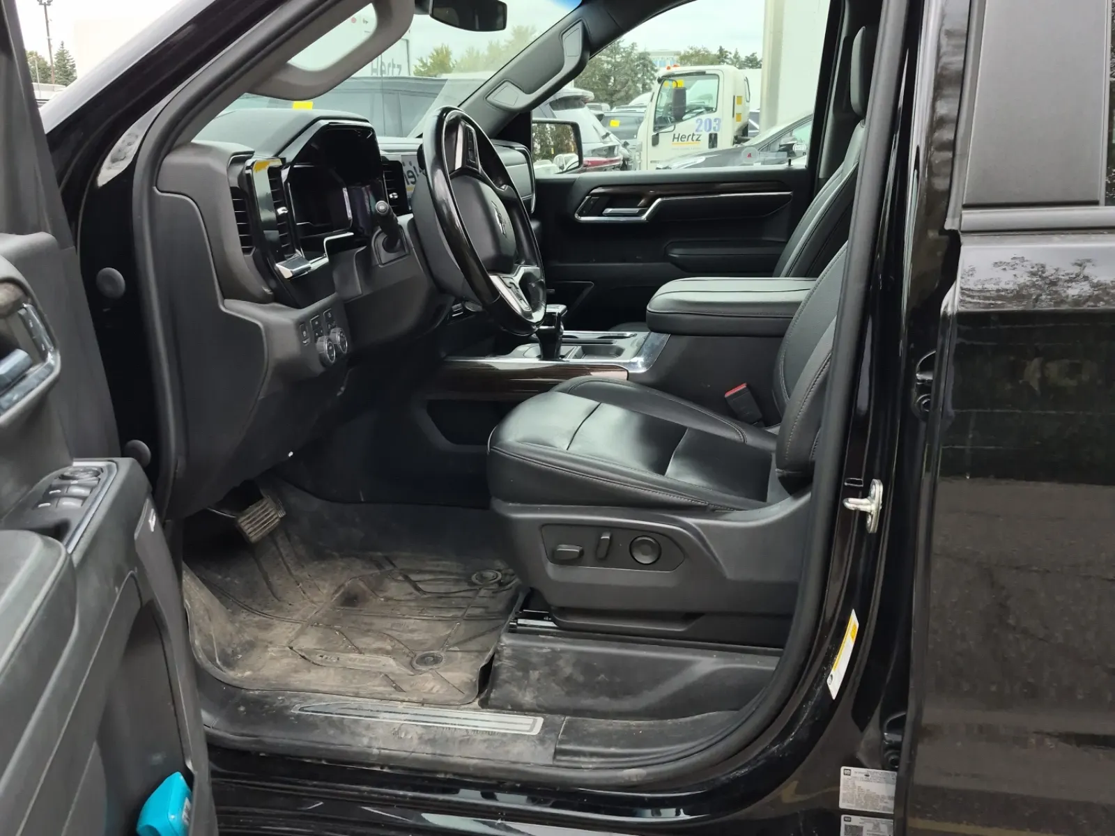 Front Interior Photo