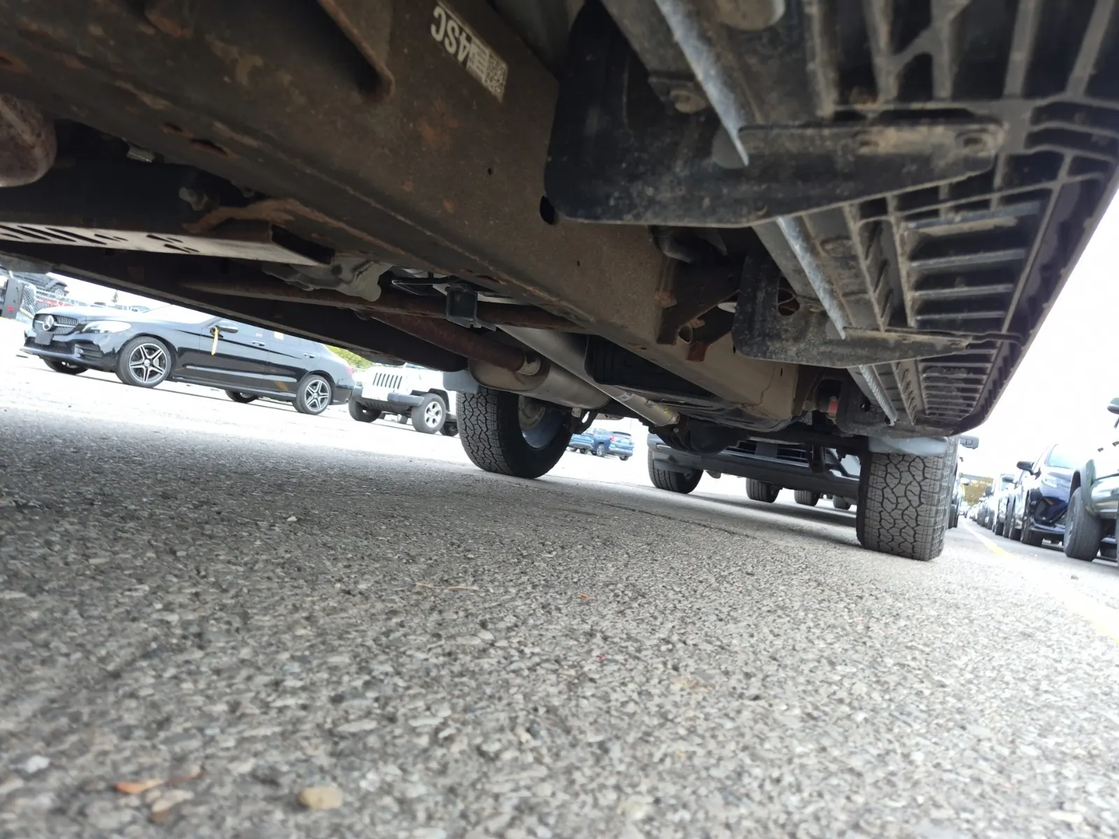 Undercarriage - Driver Photo