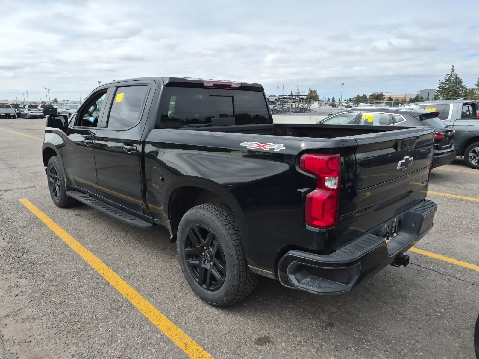 Driver Rear 3/4 Photo