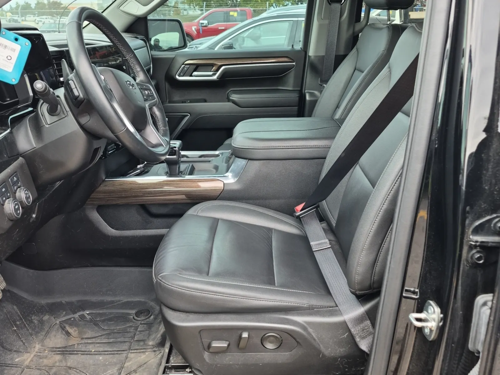 Front Interior Photo