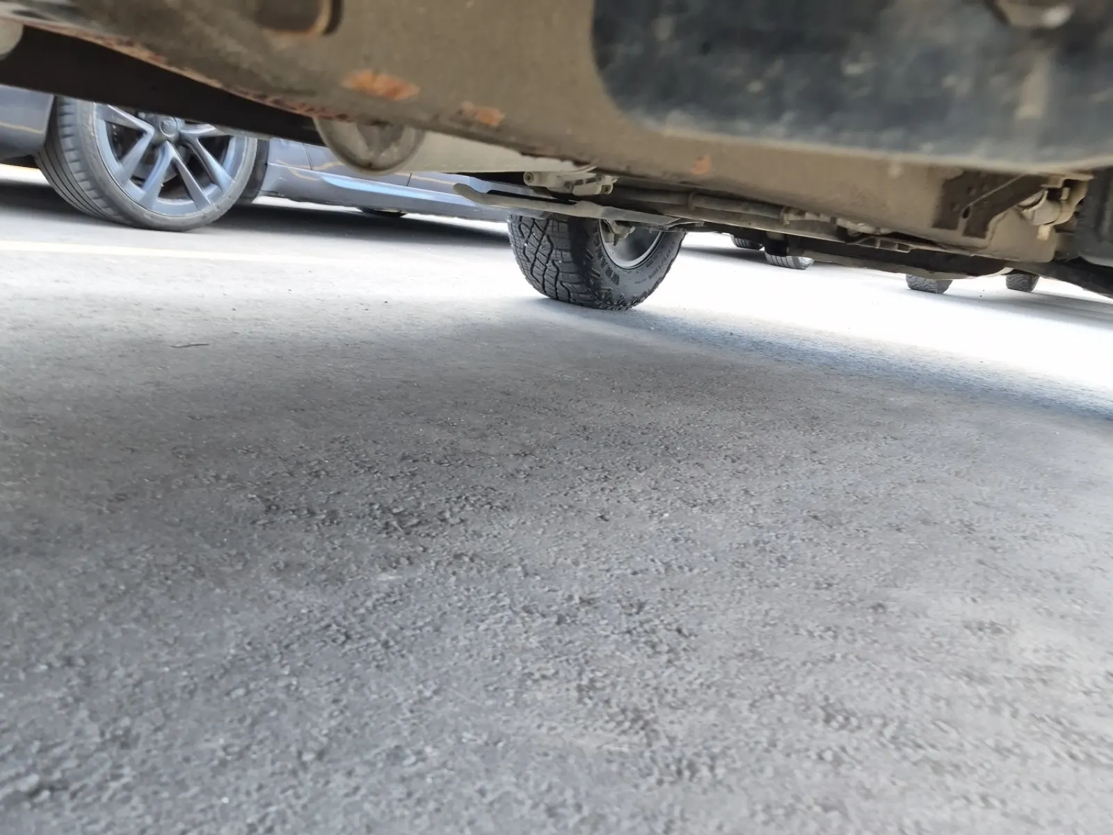Undercarriage - Passenger Photo