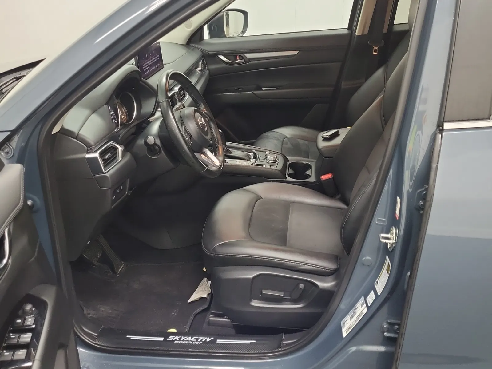 Front Interior Photo