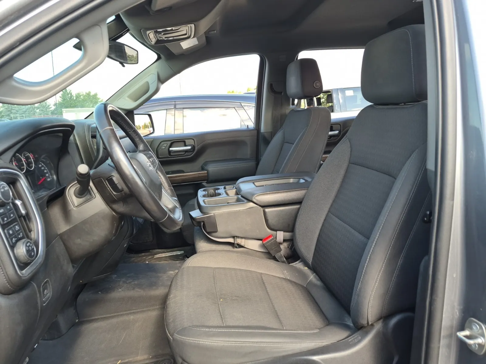 Front Interior Photo