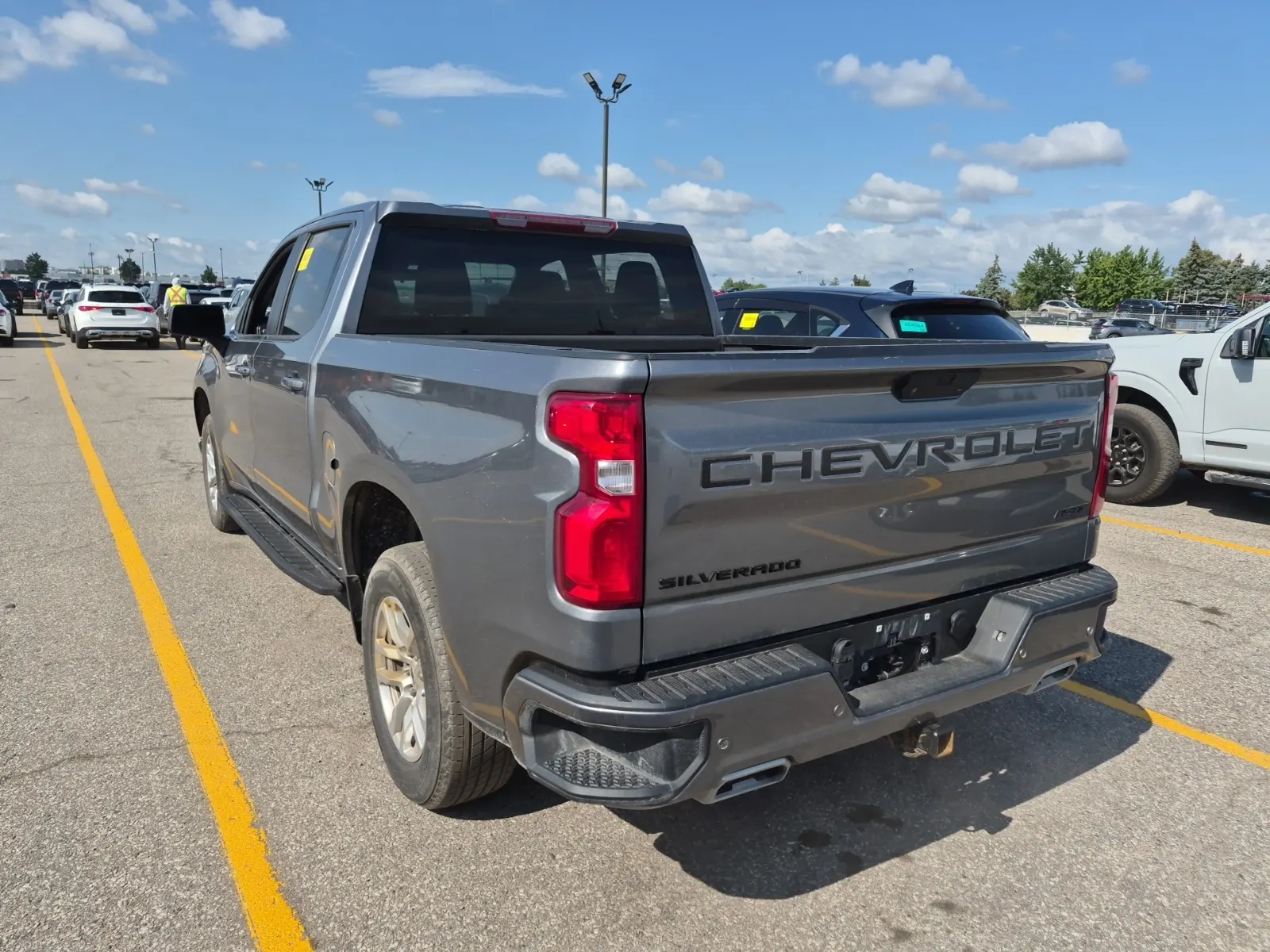 Driver Rear 3/4 Photo