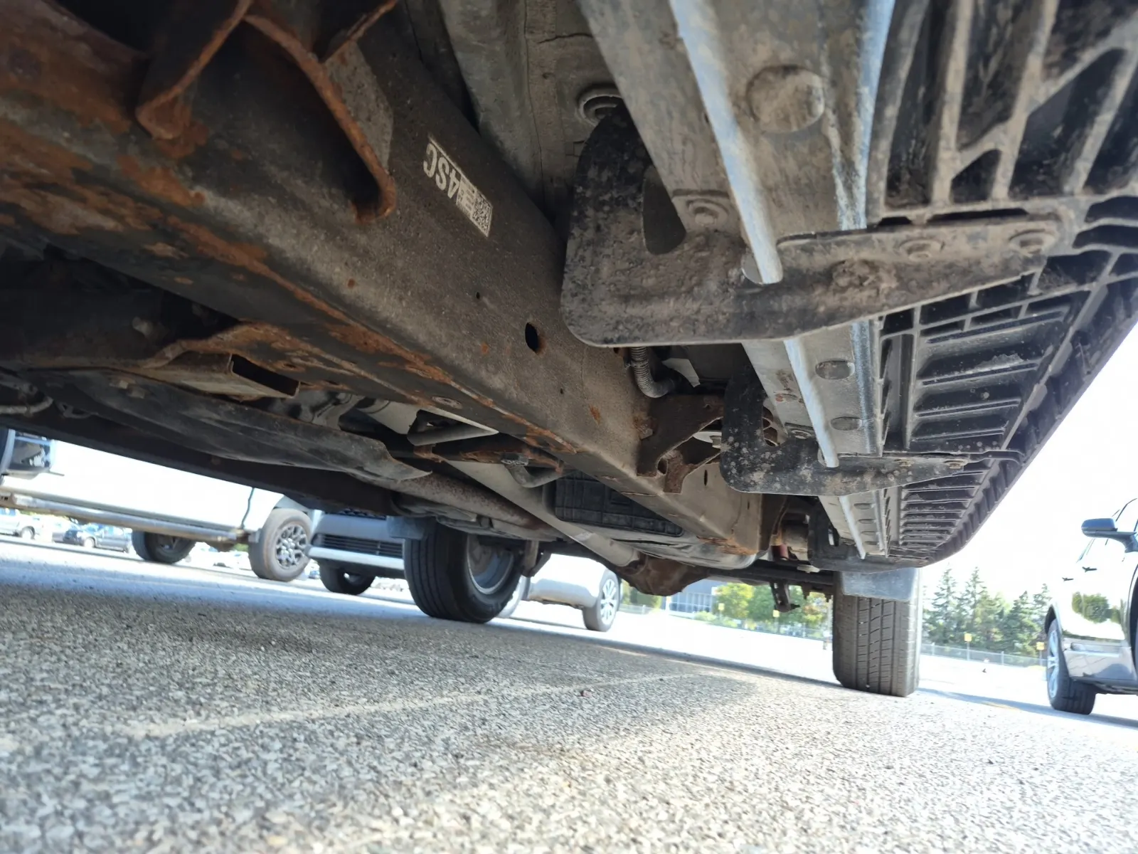 Undercarriage - Driver Photo