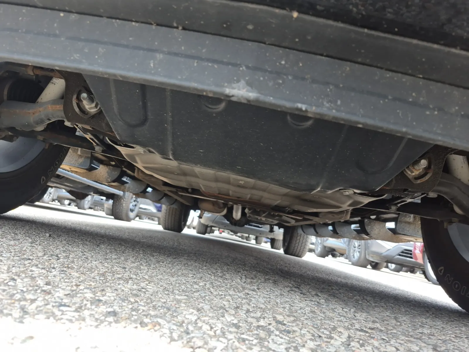 Undercarriage - Front Photo