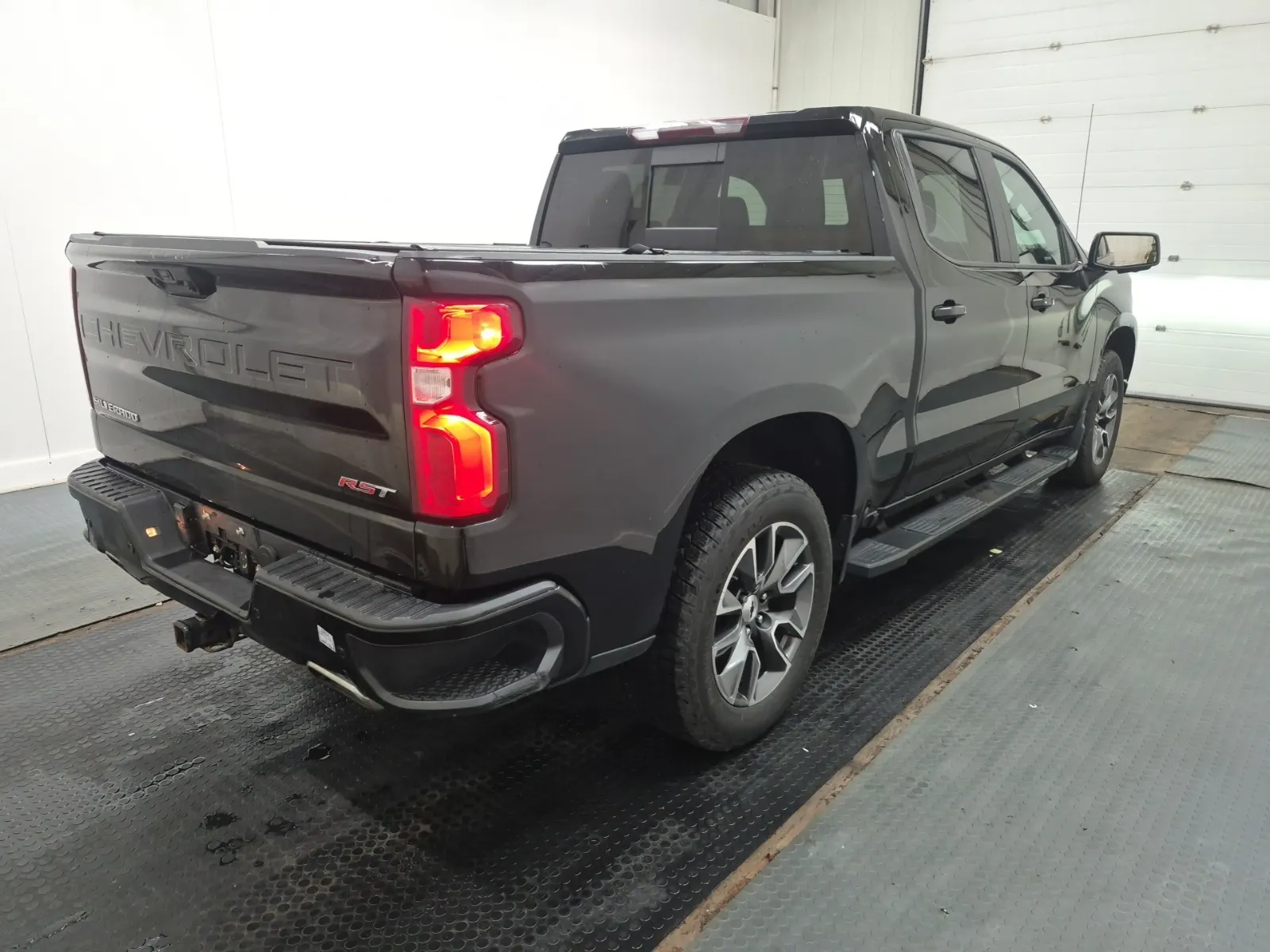 Passenger Rear 3/4 Photo