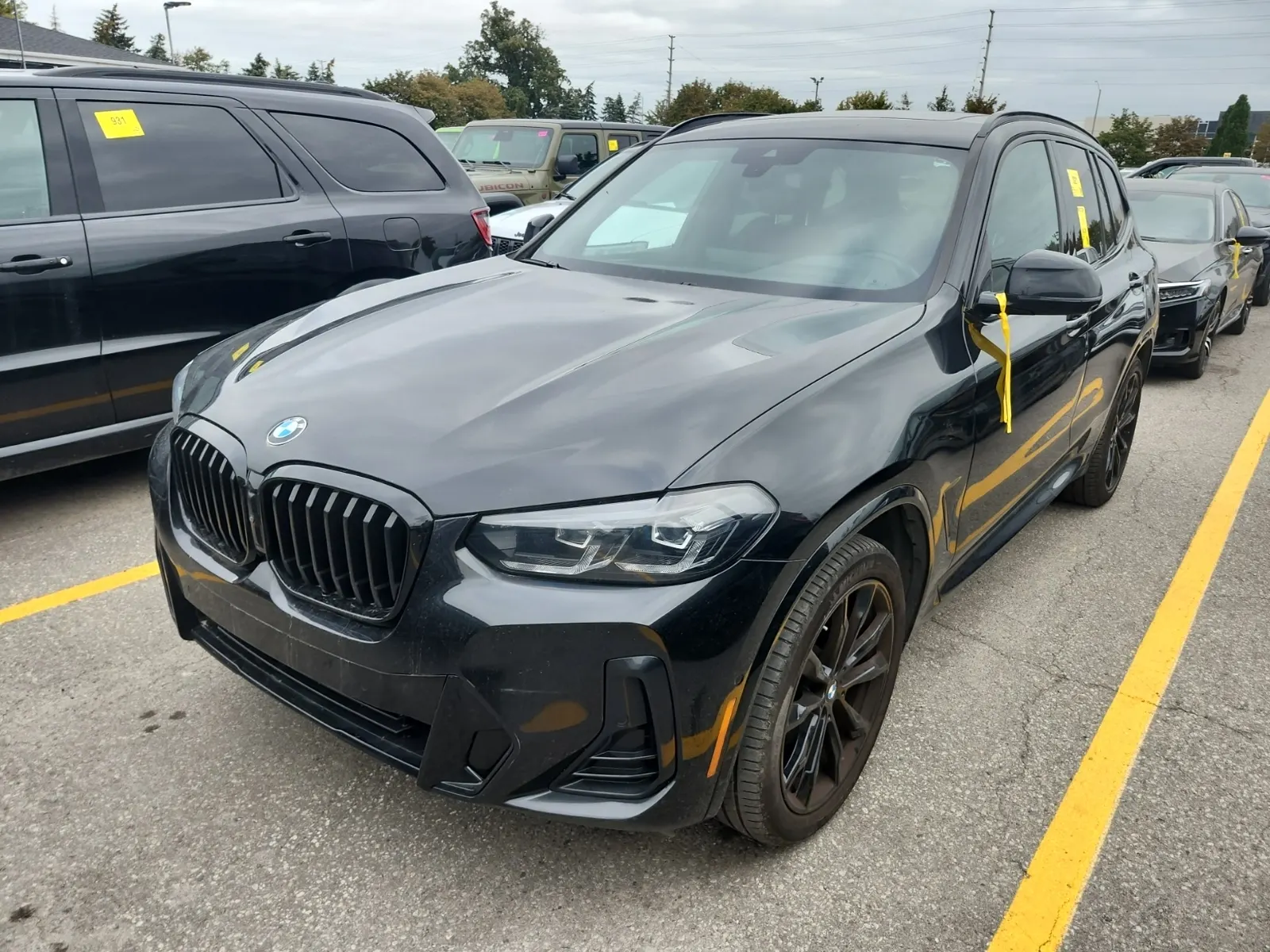 Front driver 3/4 photo