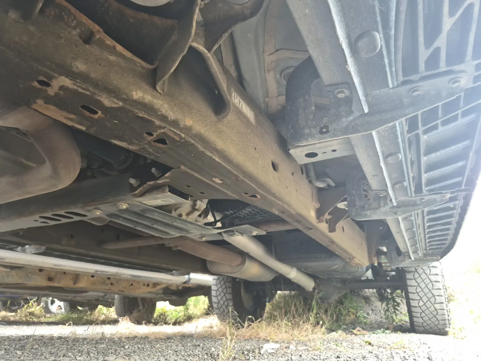 Undercarriage - Driver Photo