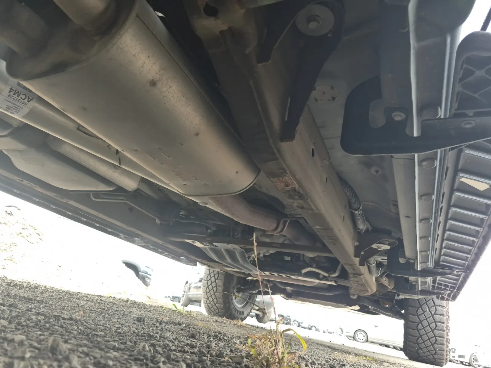 Undercarriage - Passenger Photo