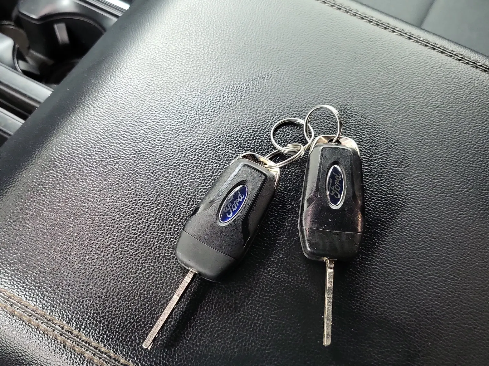 Keys/Fobs/Manual Photo