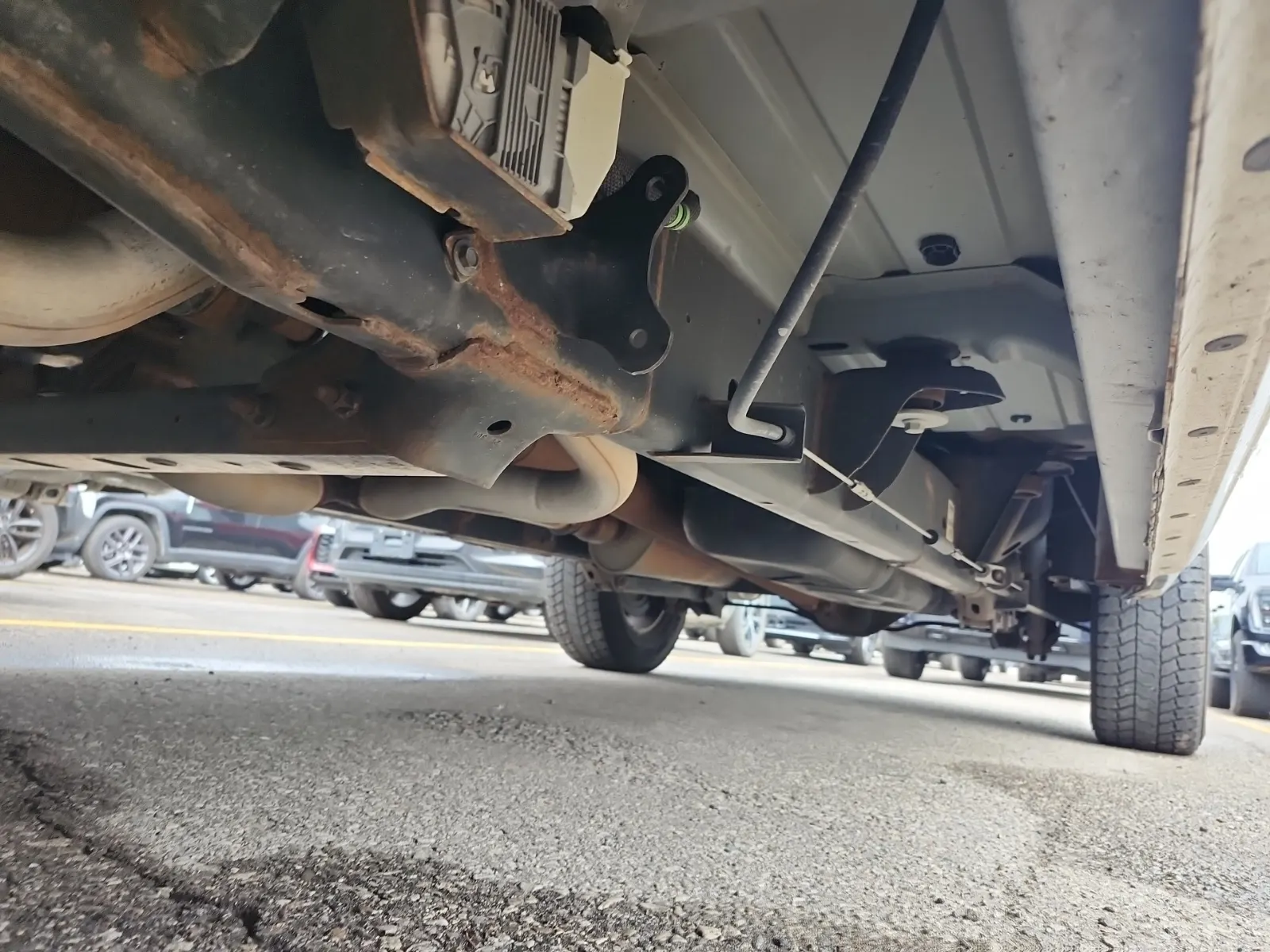 Undercarriage - Driver Photo