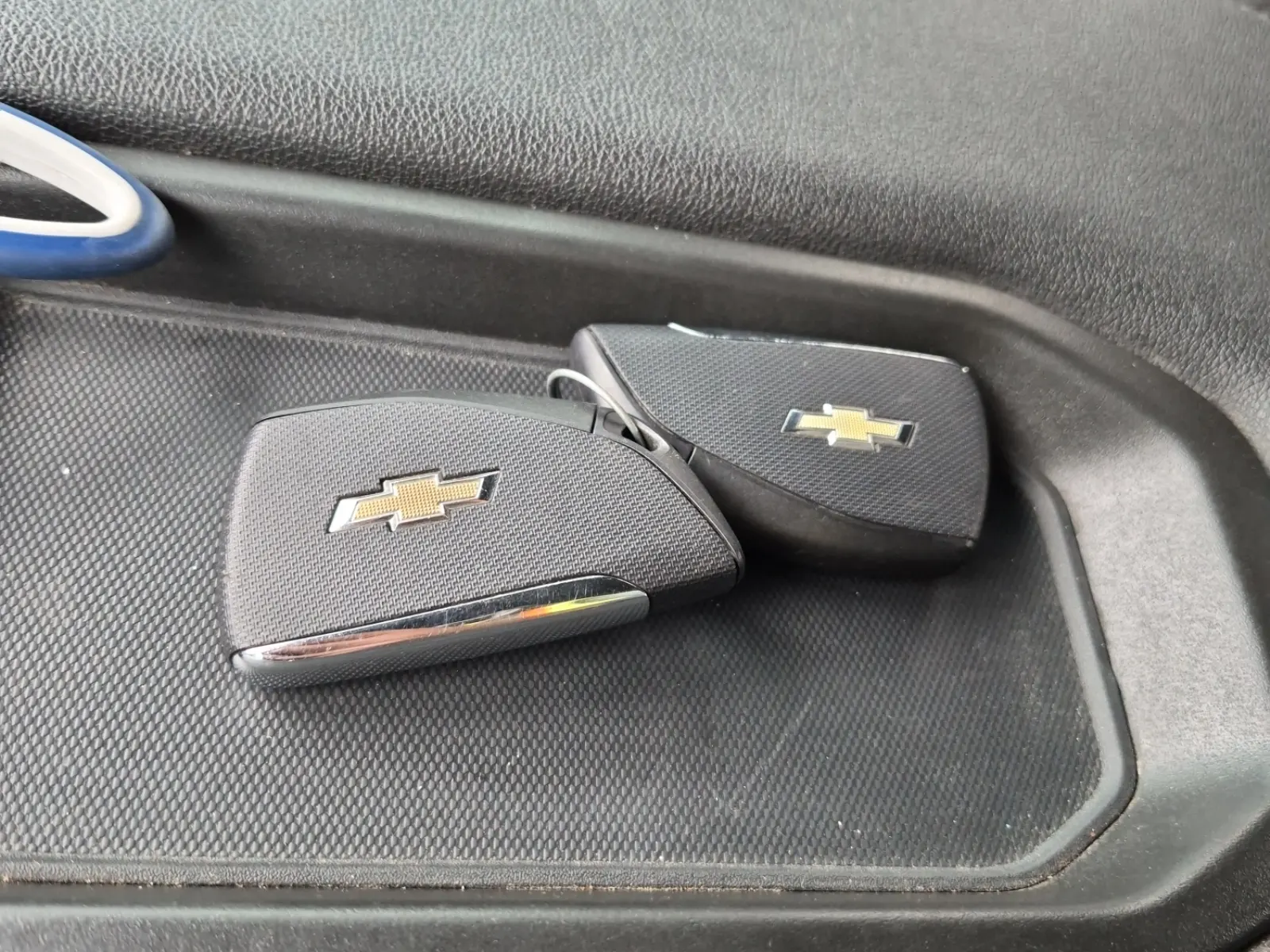 Keys/Fobs/Manual Photo