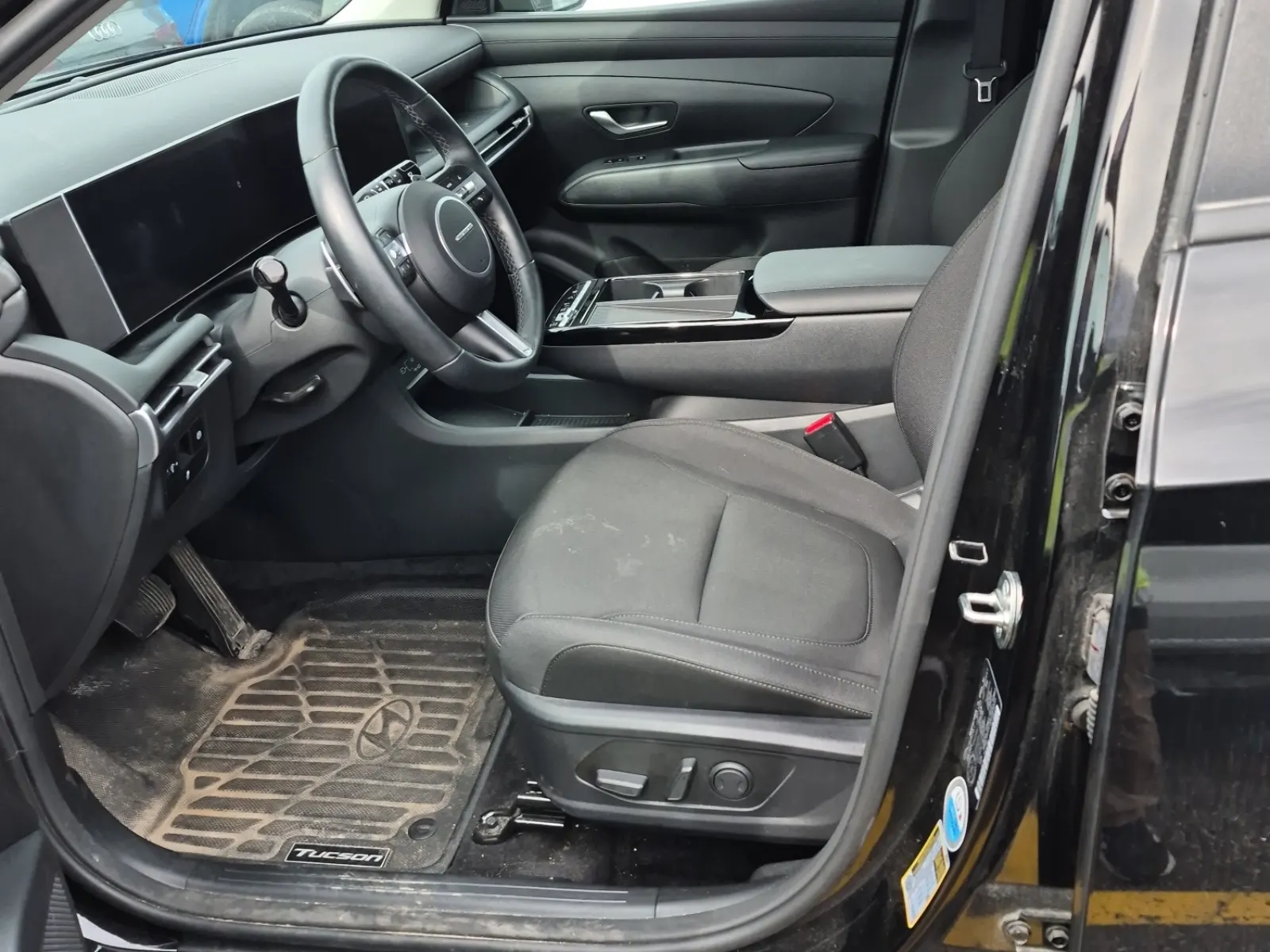 Front Interior Photo