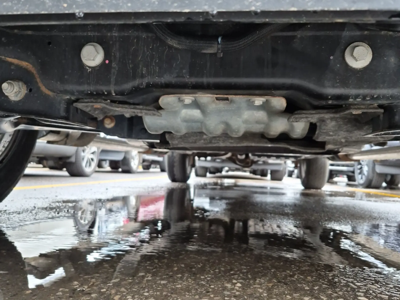 Undercarriage - Front Photo