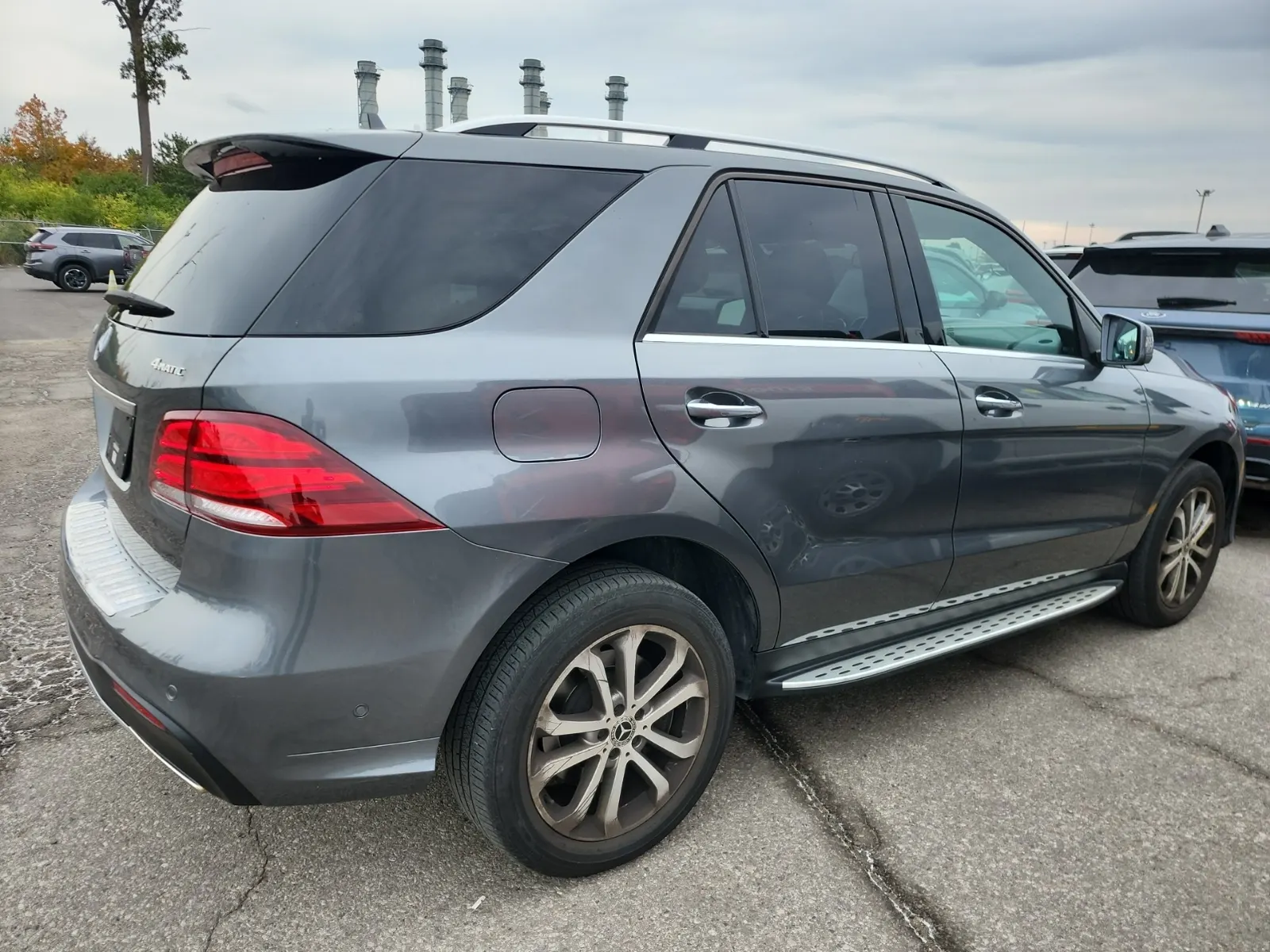 Passenger Rear 3/4 Photo