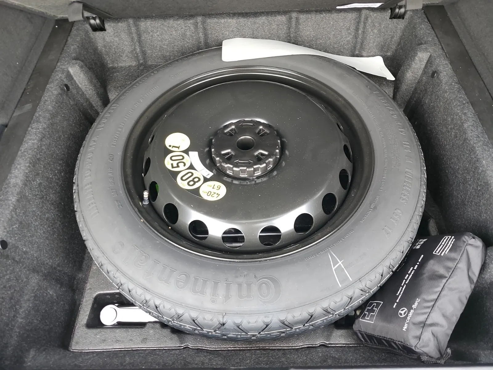 Spare Tire & Wheel Photo