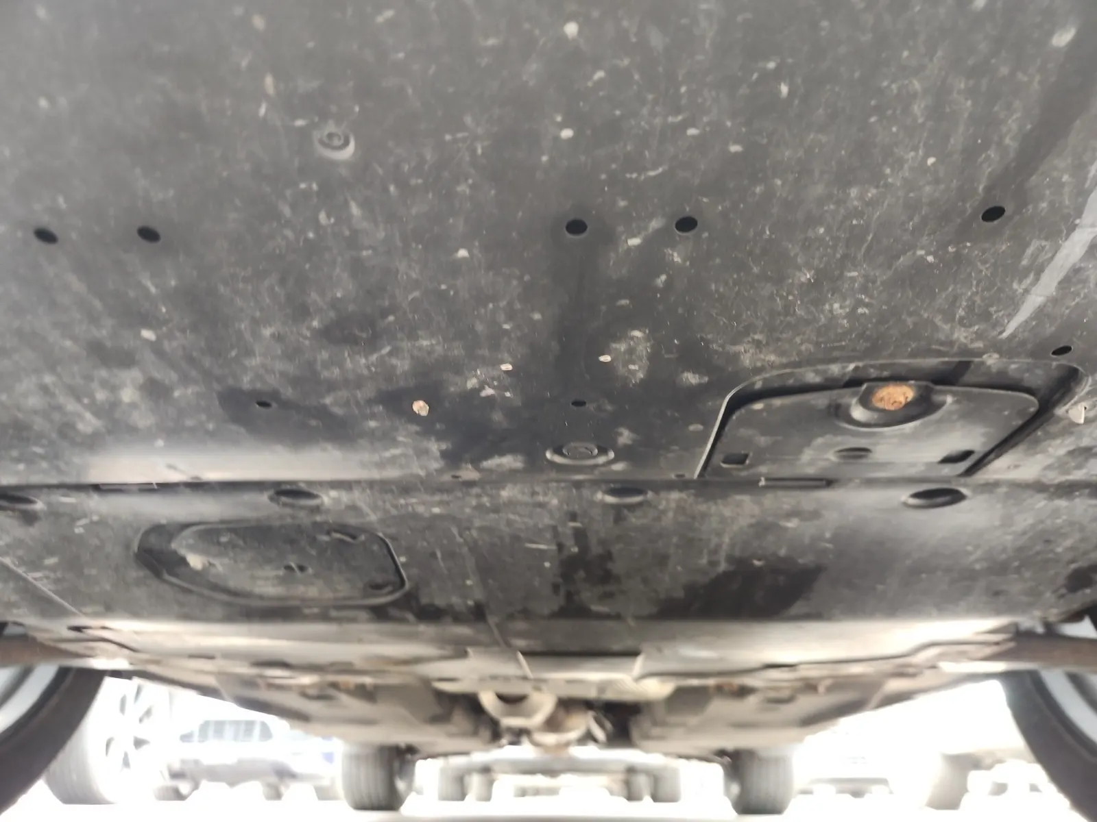 Undercarriage - Front Photo
