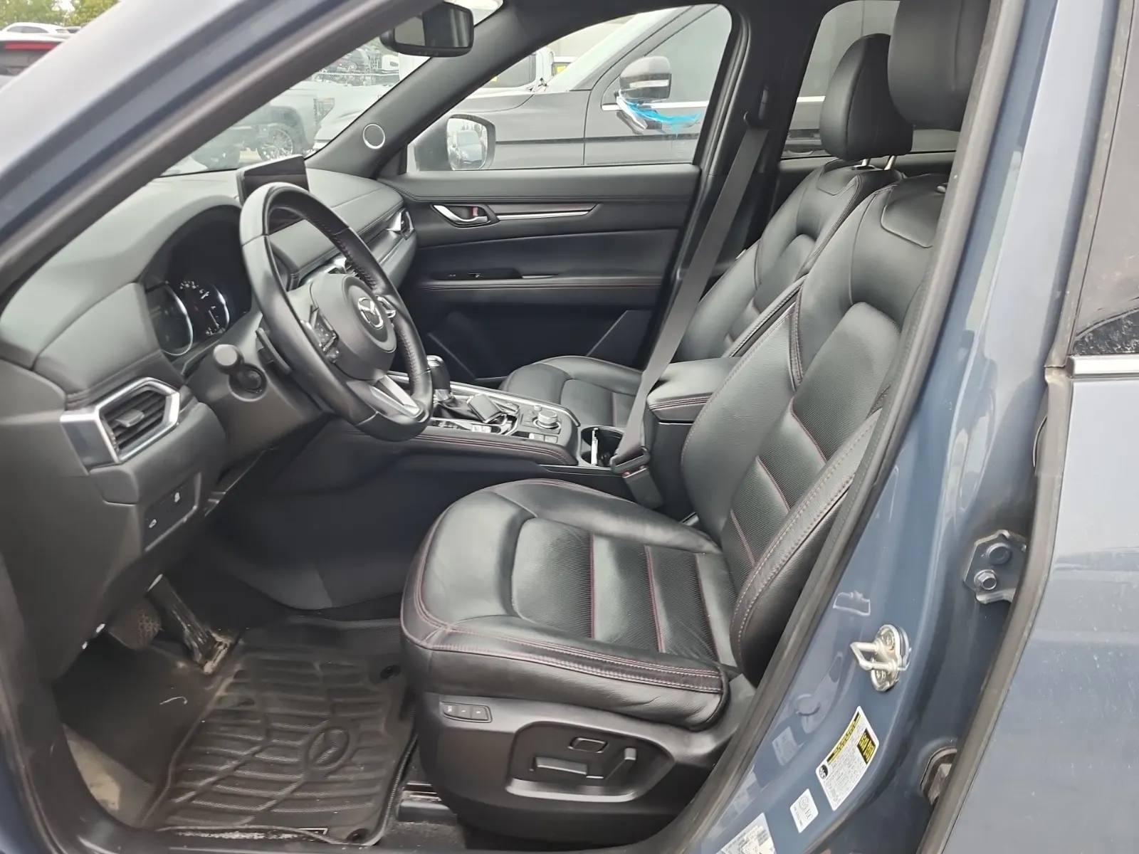 Front Interior Photo